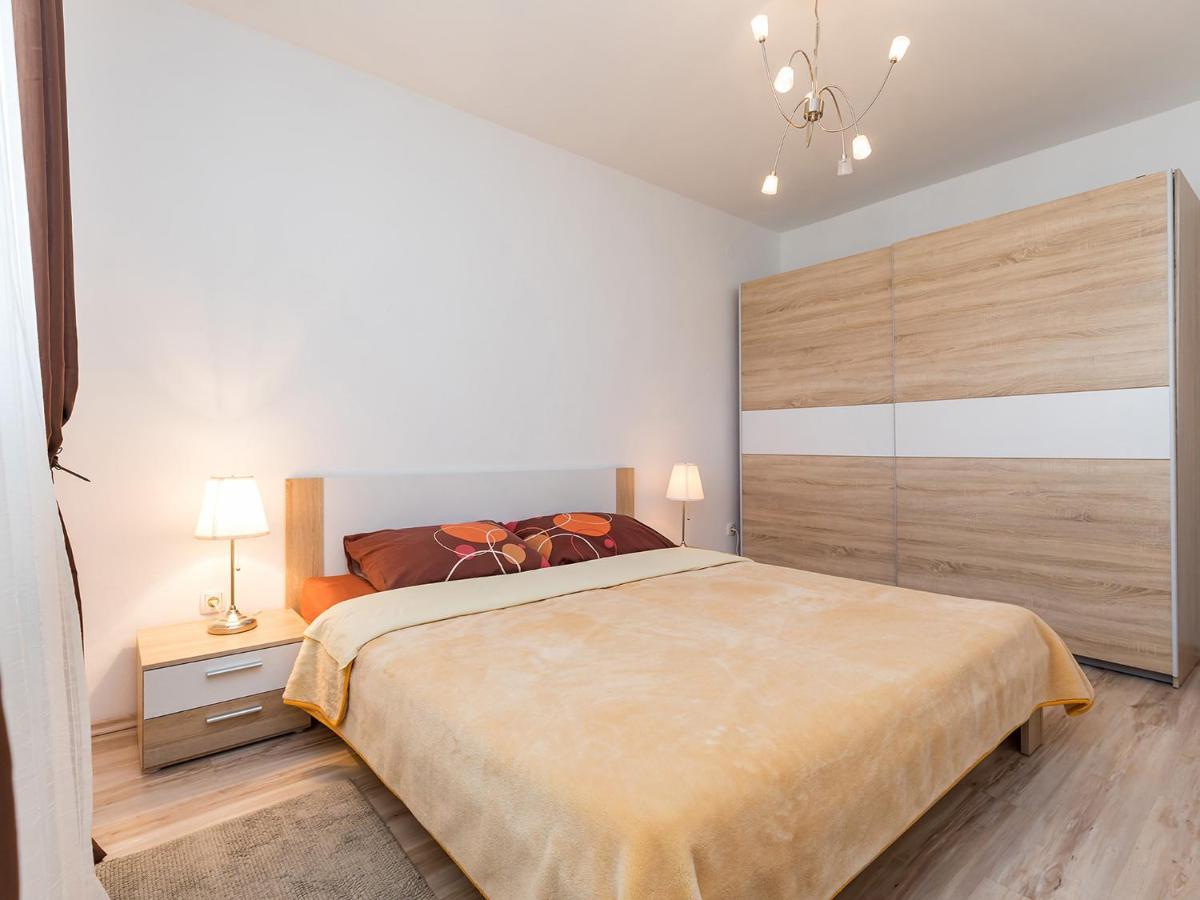Appartement Tasha à Poreč Extérieur photo